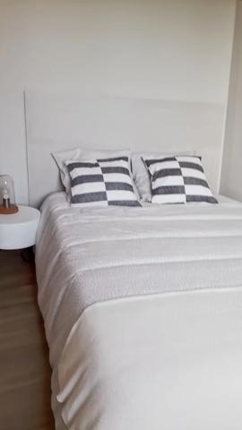 Vente                                                      Immeuble
                        
                                         141 m2                     à Avon