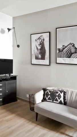 Vente                                                      Immeuble
                        
                                         141 m2                     à Avon