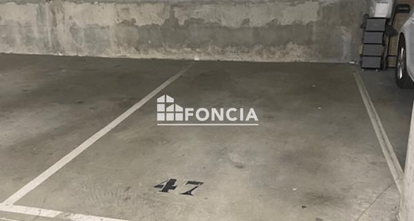 À vendre Parking 12 m² - ÉTampes 91150