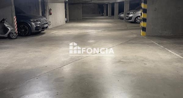 À vendre Parking 12 m² - ÉTampes 91150