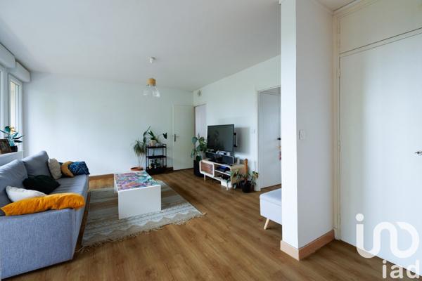 Appartement 4 pièces de 69 m² à Écully (69130)