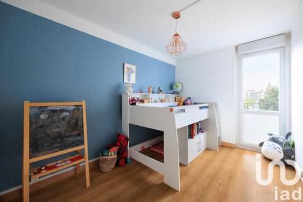 Appartement 4 pièces de 69 m² à Écully (69130)