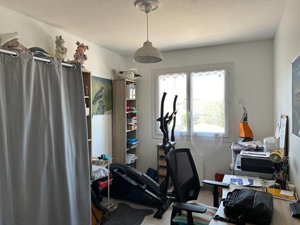 Maison proche centre ville de ROCHEFORT jardin garage 5 chambres