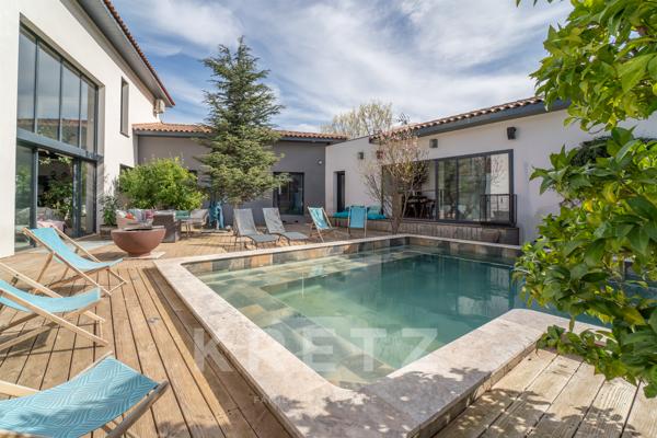 Domaine privé à 15 minutes de Béziers – Villa d’architecte et deux appartements indépendants