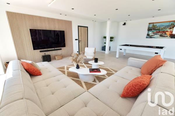 Maison 6 pièces de 270 m² à Roquebrune-sur-Argens (83380)