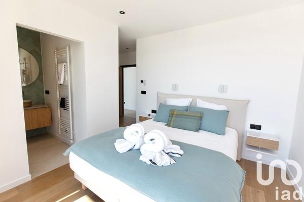 Maison 6 pièces de 270 m² à Roquebrune-sur-Argens (83380)
