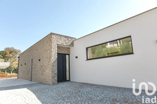 Maison 6 pièces de 270 m² à Roquebrune-sur-Argens (83380)