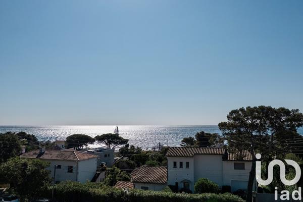 Maison 6 pièces de 270 m² à Roquebrune-sur-Argens (83380)