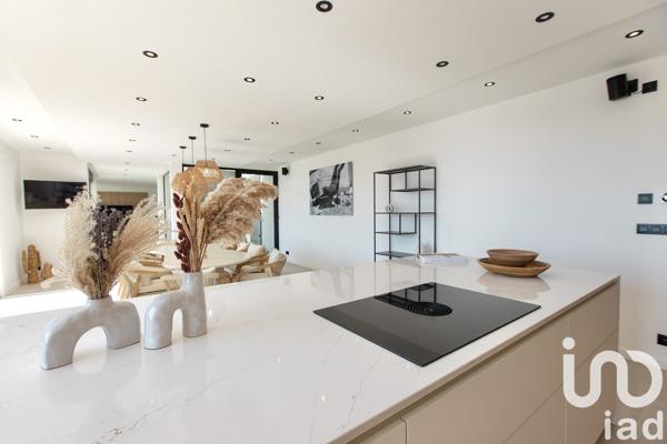 Maison 6 pièces de 270 m² à Roquebrune-sur-Argens (83380)
