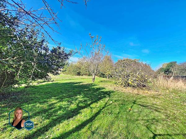 TERRAIN CONSTRUCTIBLE 940 M² FINHAN