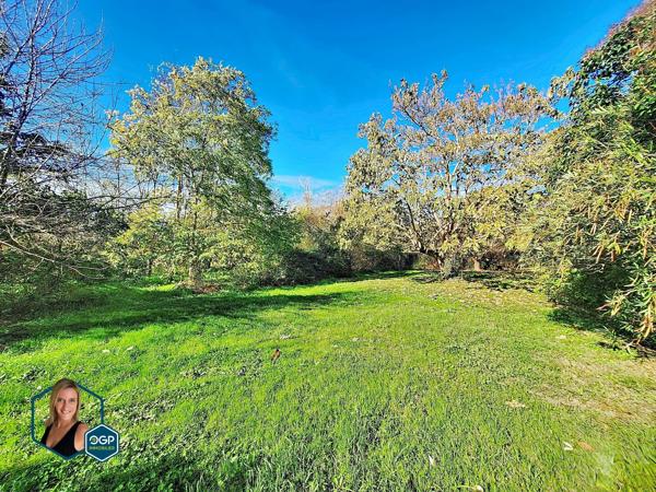 TERRAIN CONSTRUCTIBLE 940 M² FINHAN