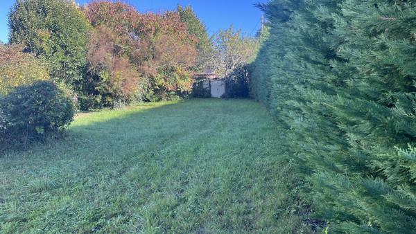 TERRAIN PLAT 465M²