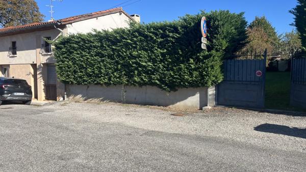 TERRAIN PLAT 465M²