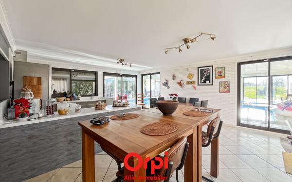 Maison à vendre    5 pièces •  Malicorne