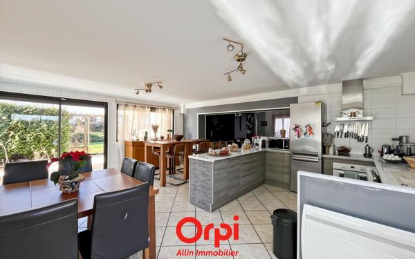 Maison à vendre    5 pièces •  Malicorne