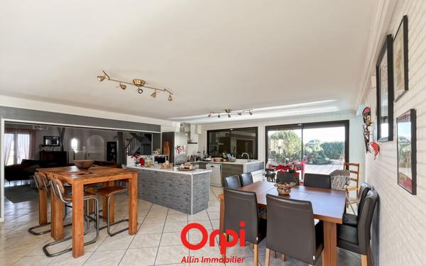 Maison à vendre    5 pièces •  Malicorne