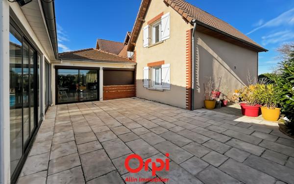 Maison à vendre    5 pièces •  Malicorne