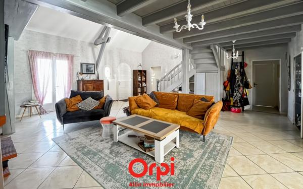 Maison à vendre    5 pièces •  Malicorne