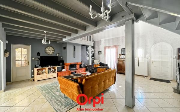 Maison à vendre    5 pièces •  Malicorne