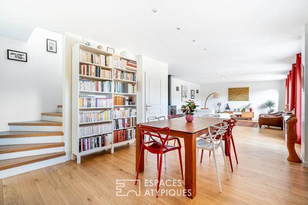 Très beau corps de ferme entièrement rénové avec piscine à Dardilly le Haut