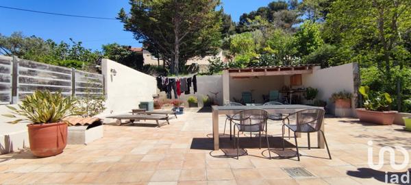 Appartement 4 pièces de 110 m² à Ollioules (83190)