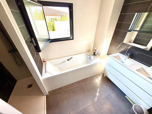 Villa T4 de 126 m² habitables sur parcelle de 425 m² Cases de Pene