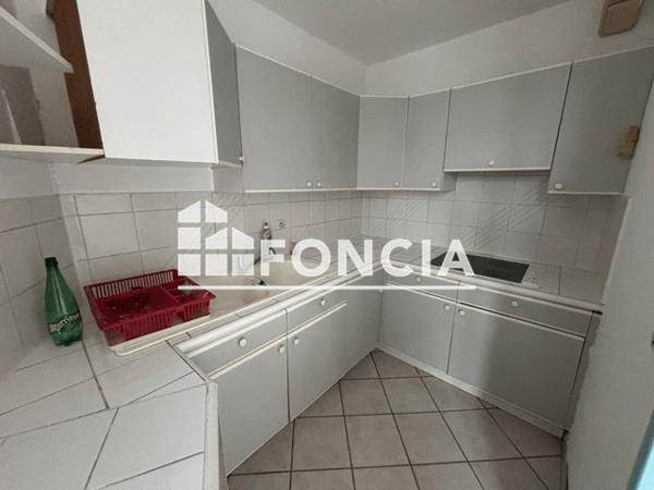 Location Appartement 2 pièces 47.11 m² - 1 AU 7 PLACE GERM.TAILLEFERRE Montigny Le Bretonneux 78180