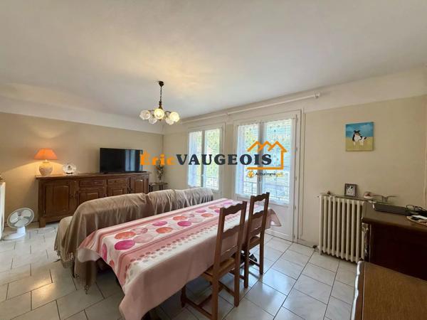 Vente                                                      Maison
                        
                     4 pièces                      94 m2                     à La Ferté-Gaucher