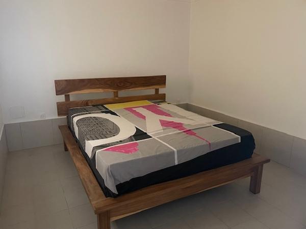Aux Abymes, appartement avec terrasse à louer