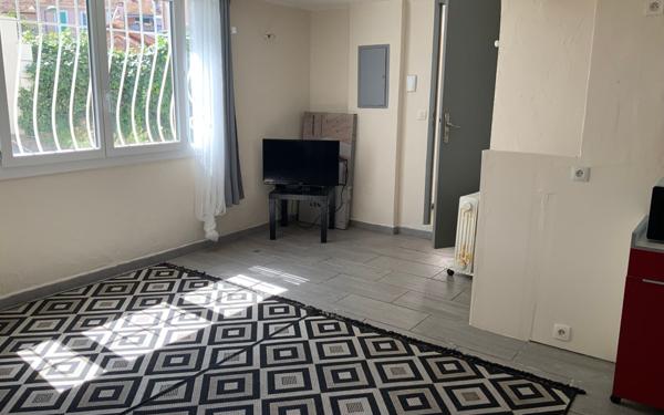 Appartement à vendre    1 pièce •  La Farlède