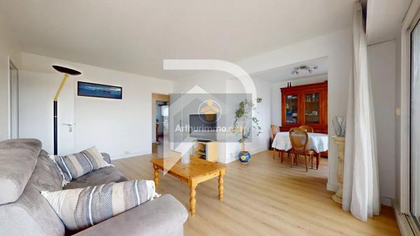 Vente                                                      Appartement
                        
                     5 pièces                      88 m2                     à Marly-le-Roi