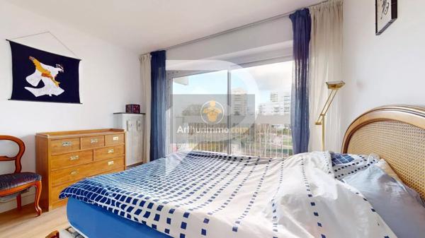 Vente                                                      Appartement
                        
                     5 pièces                      88 m2                     à Marly-le-Roi