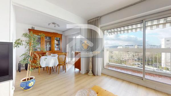 Vente                                                      Appartement
                        
                     5 pièces                      88 m2                     à Marly-le-Roi