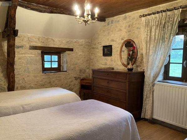 Maison à vendre à Gourdon dans le Lot (46300), ref : 46041/413