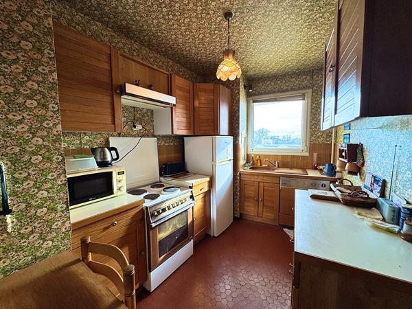 Appartement Orleans 3 pièces de 85.63 m2 avec balcon, ascenseur, parking et cave
