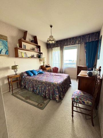 Appartement Orleans 3 pièces de 85.63 m2 avec balcon, ascenseur, parking et cave