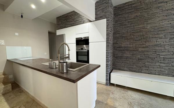 Maison à vendre    3 pièces •  Beaumes-de-Venise