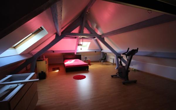 Maison à louer    6 pièces •  Parbayse