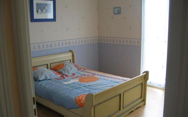 Maison à louer    6 pièces •  Parbayse