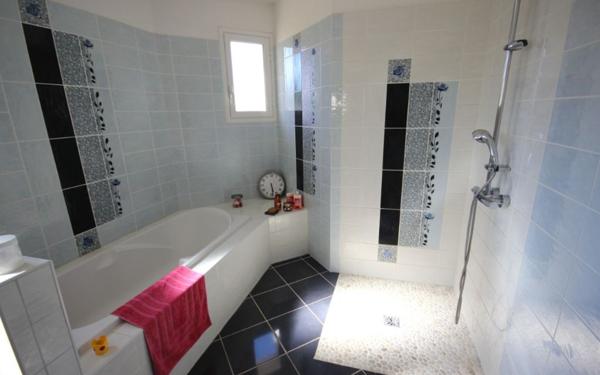 Maison à louer    6 pièces •  Parbayse