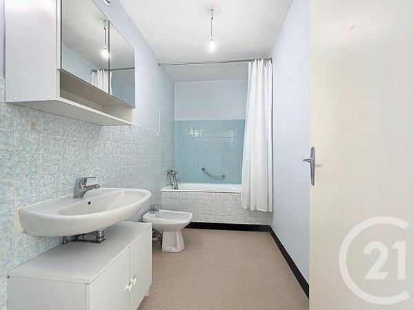 Appartement F2 à vendre  2 pièces - 70 m2 BERNAY - 27