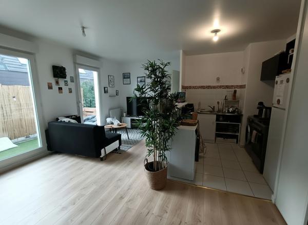 Ideal investisseur - F2 vendu loué avec balcon et parking