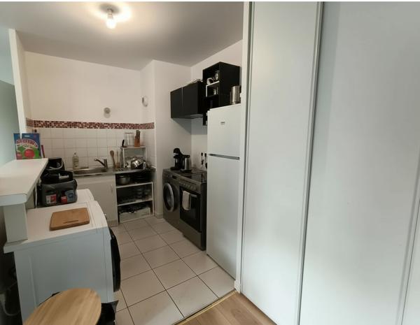 Ideal investisseur - F2 vendu loué avec balcon et parking