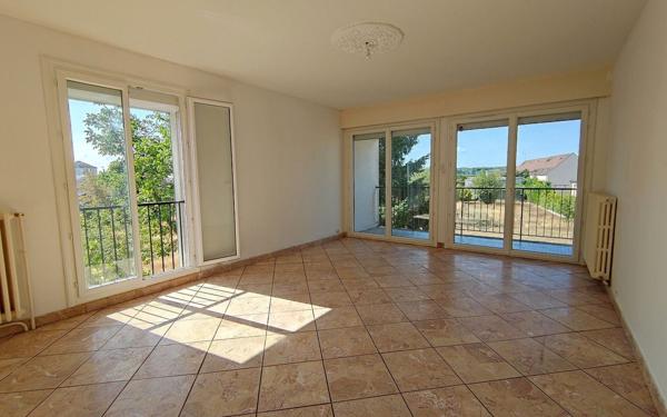 Immeuble à vendre    8 pièces •  Sully-sur-Loire