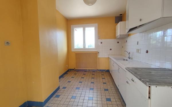 Immeuble à vendre    8 pièces •  Sully-sur-Loire