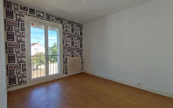 Immeuble à vendre    8 pièces •  Sully-sur-Loire