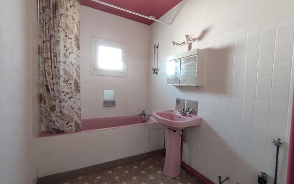 Immeuble à vendre    8 pièces •  Sully-sur-Loire