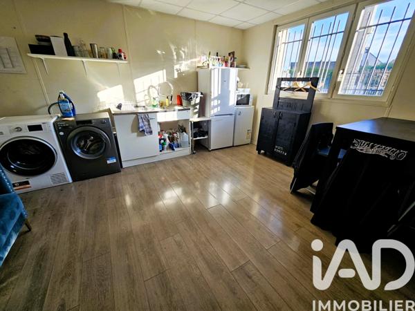 Esthétique, Coiffure​ à vendre 103 m² Sainte-Geneviève-des-Bois