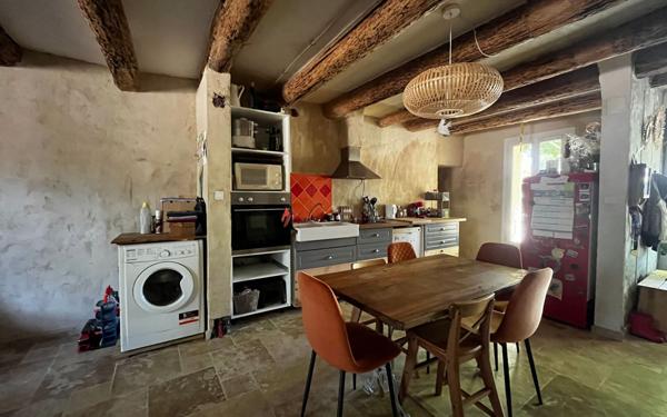 Maison à vendre    4 pièces • 100 m2 Alleins