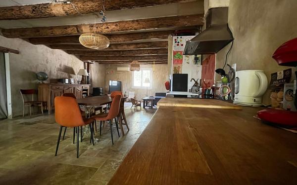 Maison à vendre    4 pièces • 100 m2 Alleins